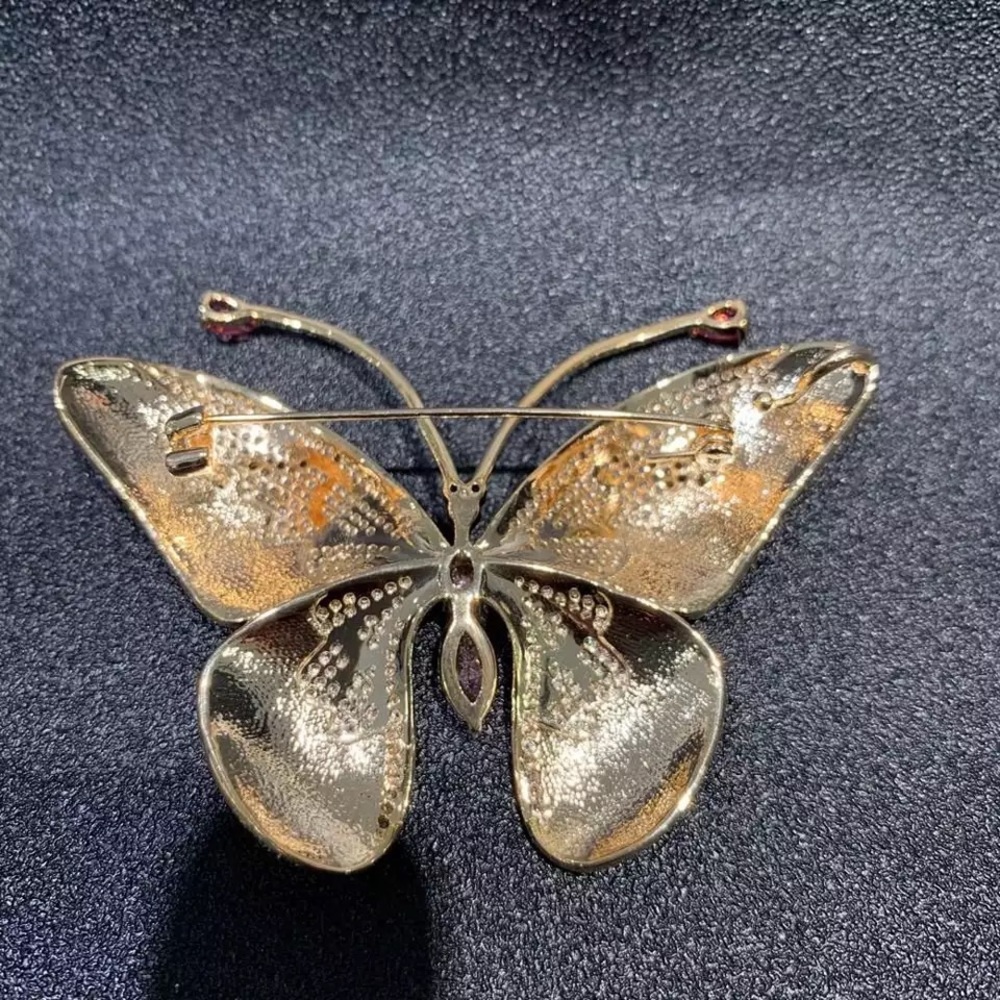 Butterfly Brooch - Picture 11 of 12